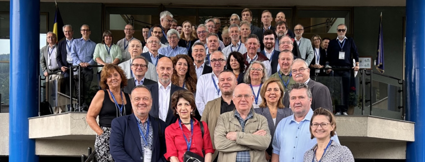 Foto de grup oficiali CERN și IFA